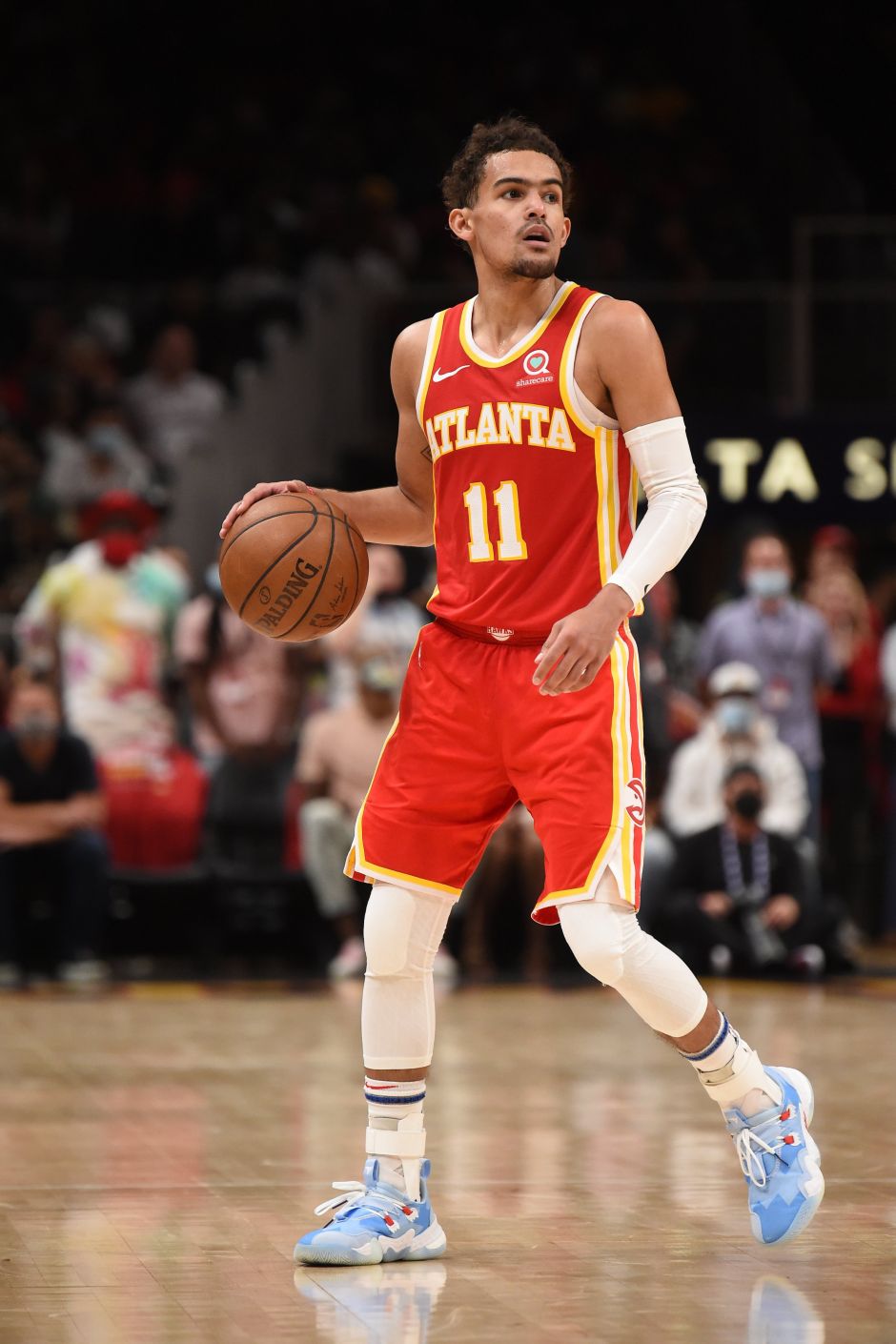 感谢俱乐部，U16国少球员身穿各自俱乐部训练服拍摄全家福（U16国少全家福：球员穿各自俱乐部训练服致谢俱乐部）