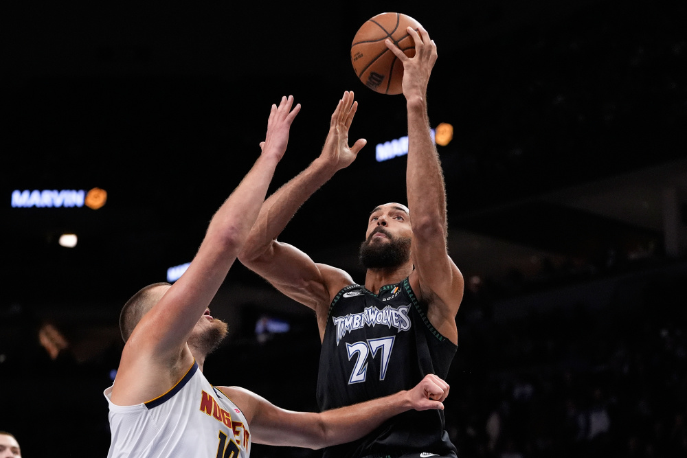 米体：索默犯了不少错，国米在寻找靠谱的一门（米兰体育报：索默失误偏多，国米正物色可靠一号门将）